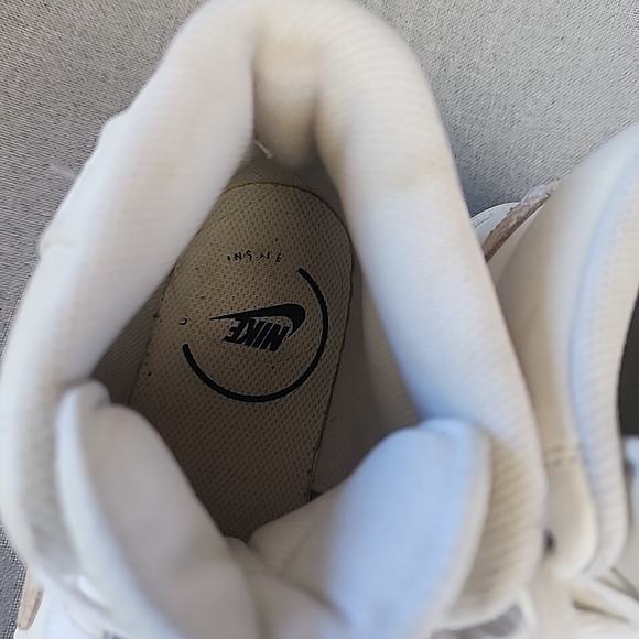 Nike Court Royale 2 Mid High-Top Women’s Size 8 DD9666-100 - Picture 9 of 12